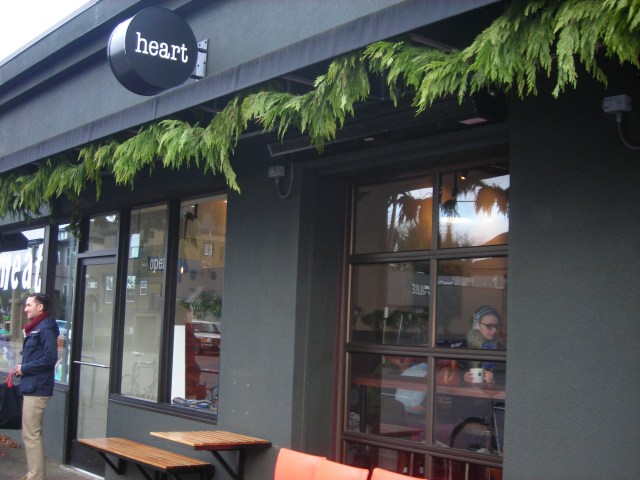 K7A24E514B3BF2_1000417